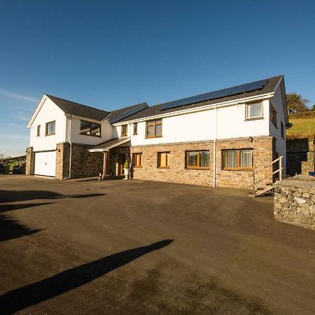 Y Grange Bed and Breakfast Llanfihangel-y-Creuddyn Buitenkant foto
