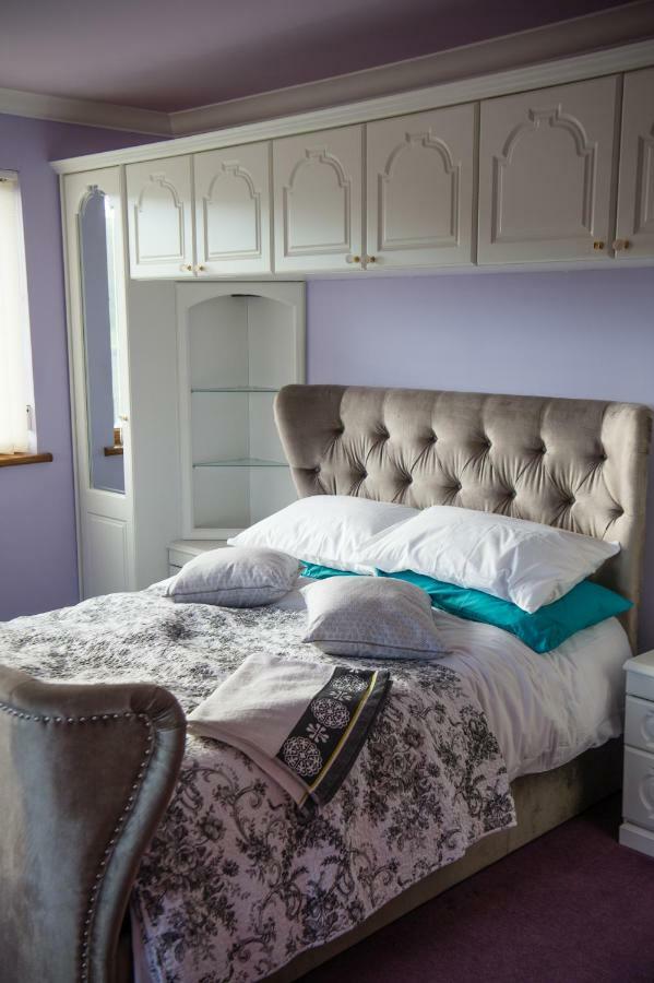 Y Grange Bed and Breakfast Llanfihangel-y-Creuddyn Buitenkant foto