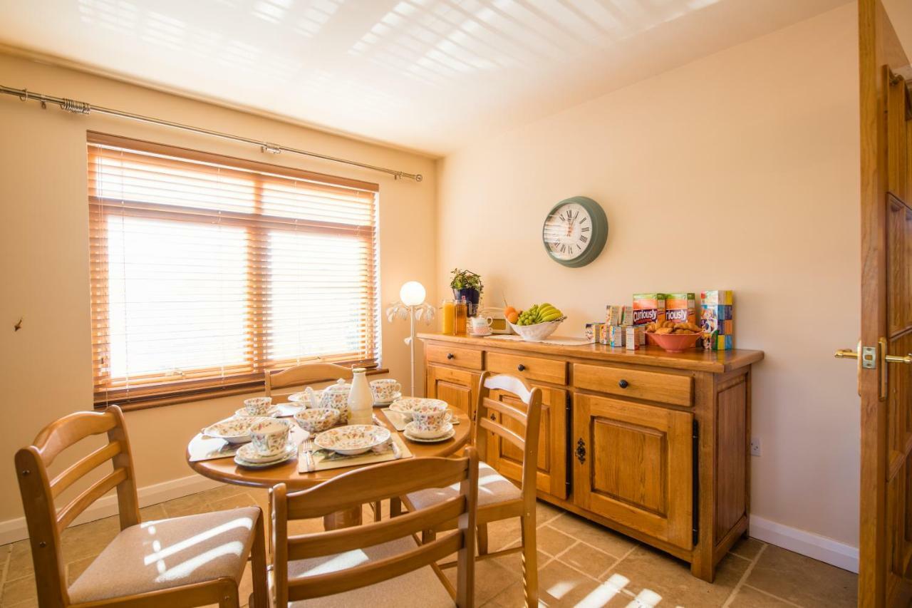 Y Grange Bed and Breakfast Llanfihangel-y-Creuddyn Buitenkant foto