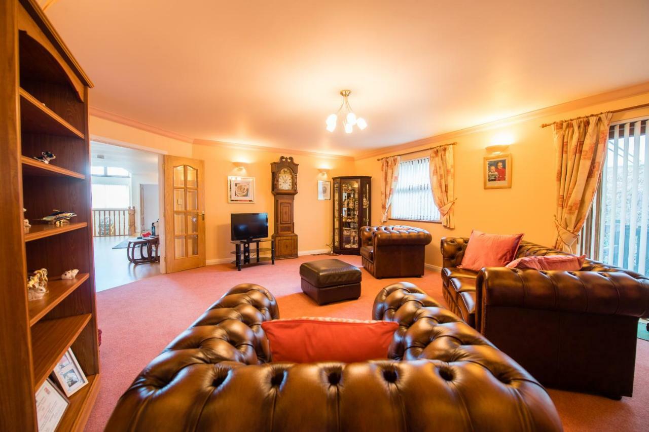 Y Grange Bed and Breakfast Llanfihangel-y-Creuddyn Buitenkant foto