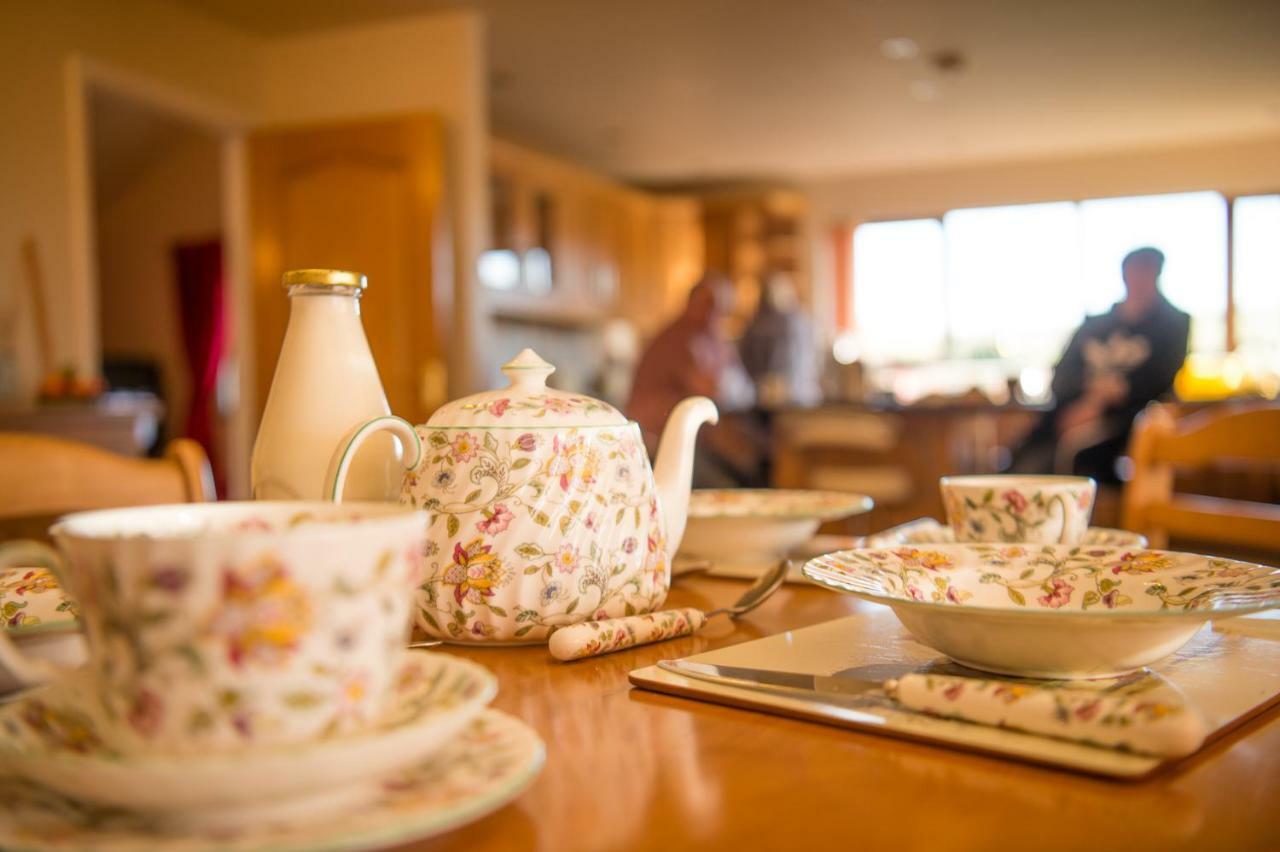 Y Grange Bed and Breakfast Llanfihangel-y-Creuddyn Buitenkant foto